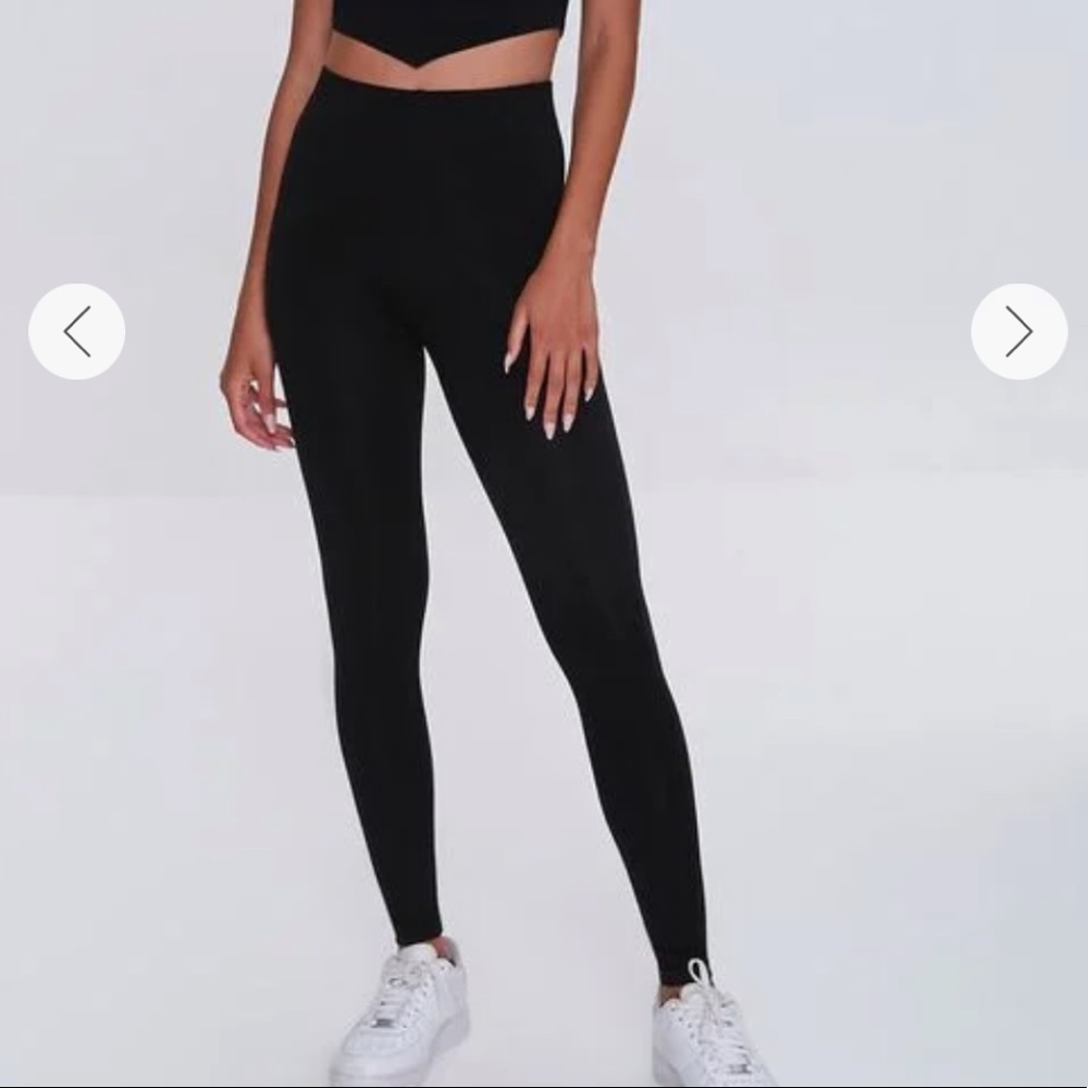 Black leggings
